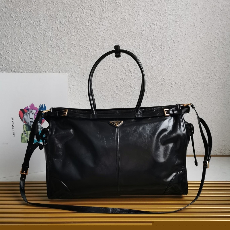 Pra*a top handle bags